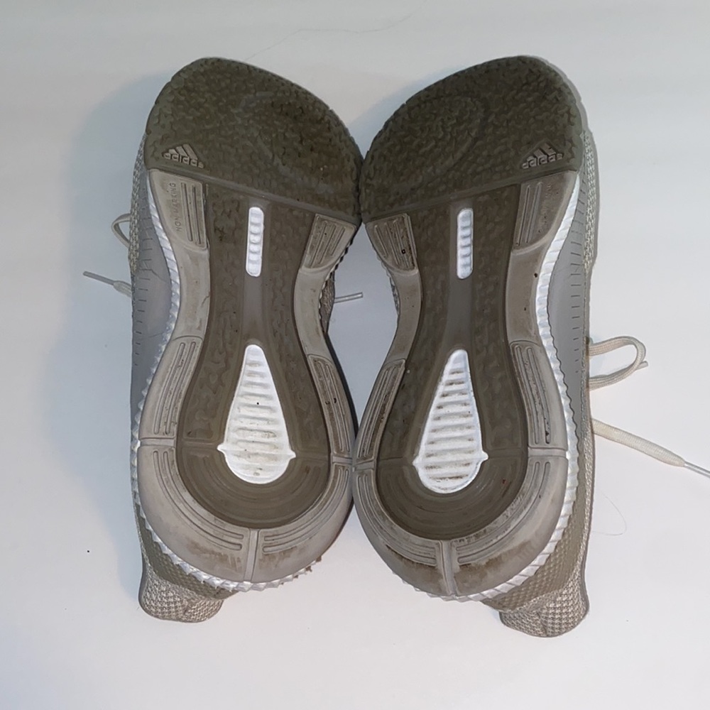 Adidas shoes - Picture 3 of 5